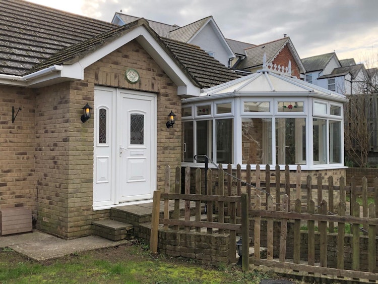 2 bedroom detached bungalow