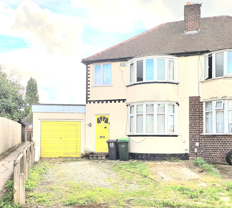3 bedroom semi-detached house