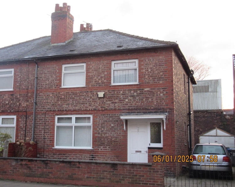 3 bedroom semi-detached house