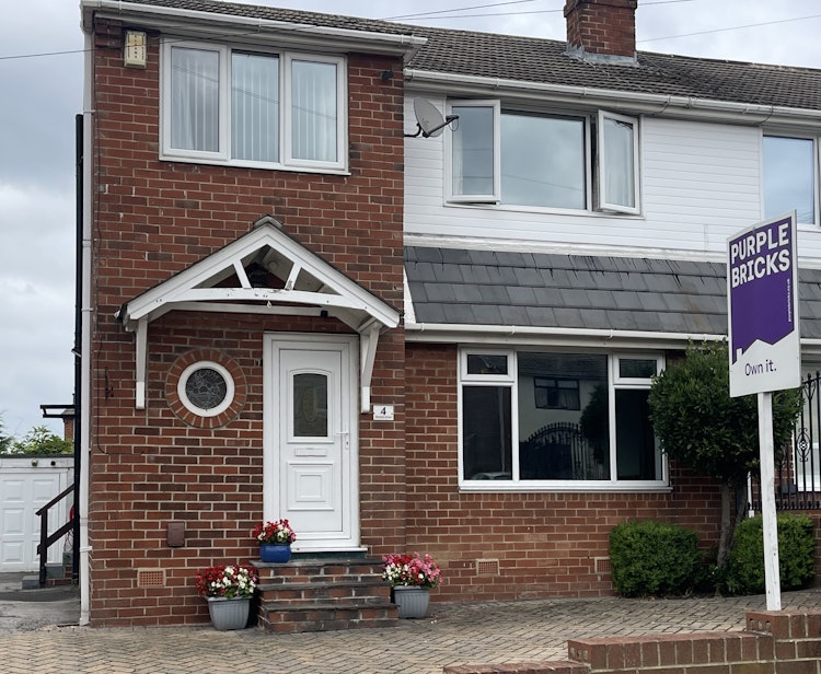 3 bedroom semi-detached house