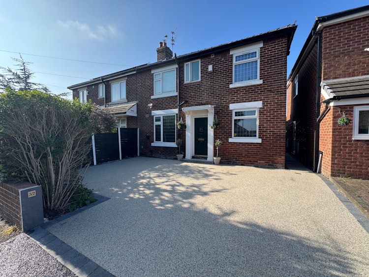 3 bedroom semi-detached house