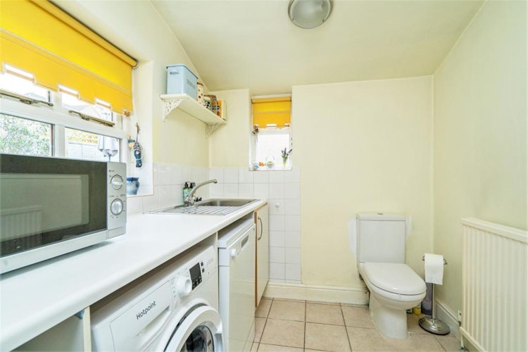 2 bedroom terraced house