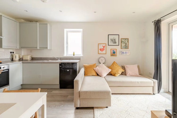 2 bedroom apartment