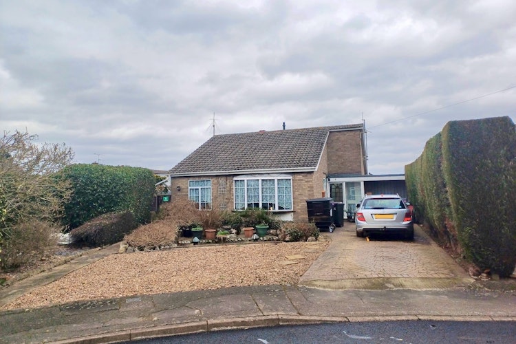 3 bedroom detached bungalow