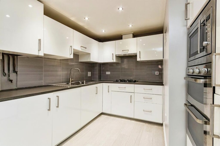 2 bedroom flat