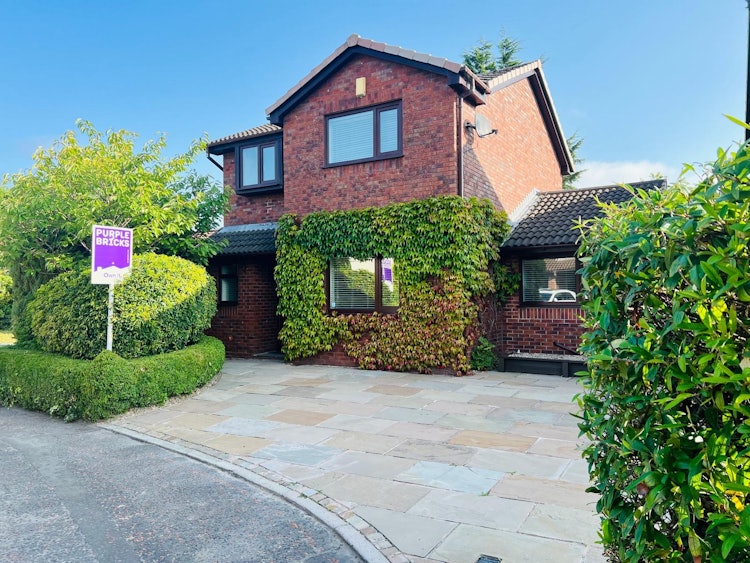 4 bedroom detached house