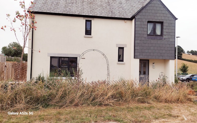 3 bedroom semi-detached house