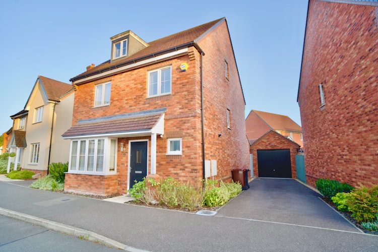 4 bedroom detached house