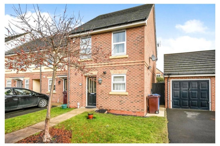 3 bedroom semi-detached house