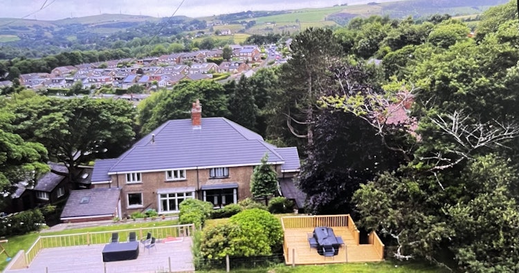 3 bedroom semi-detached house