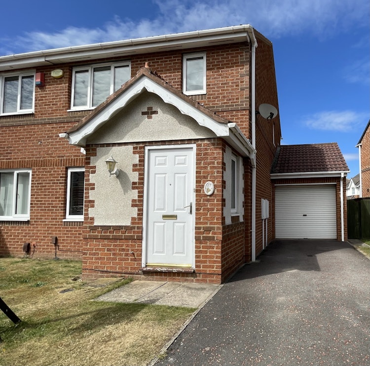 3 bedroom semi-detached house