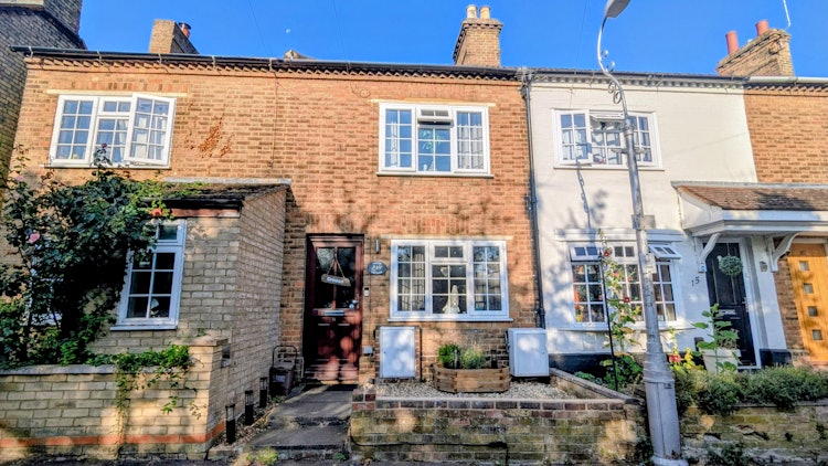 2 bedroom terraced house