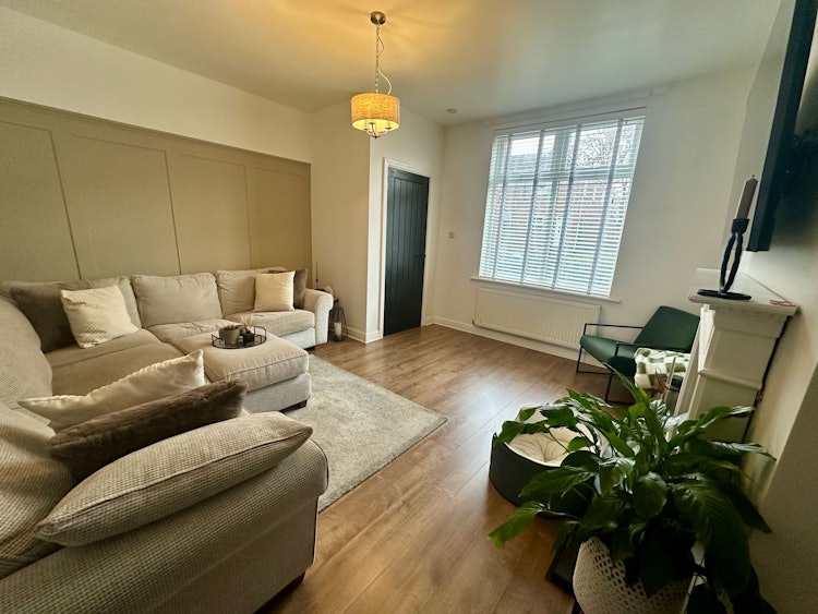 2 bedroom terraced house
