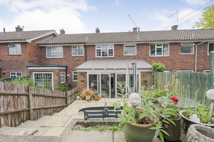 2 bedroom terraced house