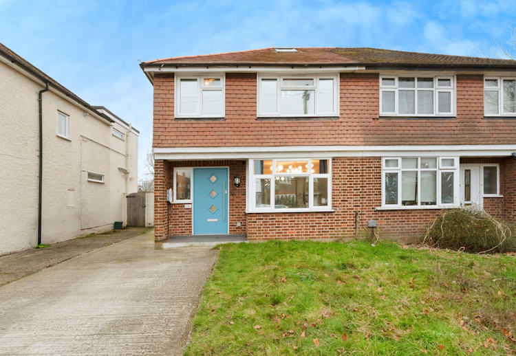 3 bedroom semi-detached house