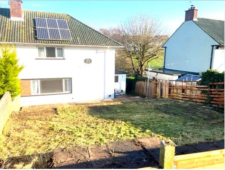 3 bedroom semi-detached house