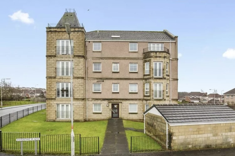 2 bedroom flat