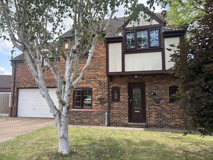 4 bedroom detached house