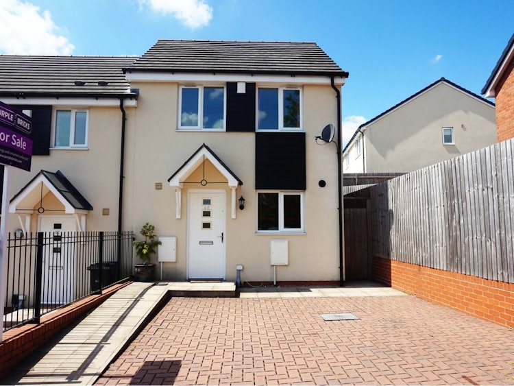 2 bedroom end of terrace house