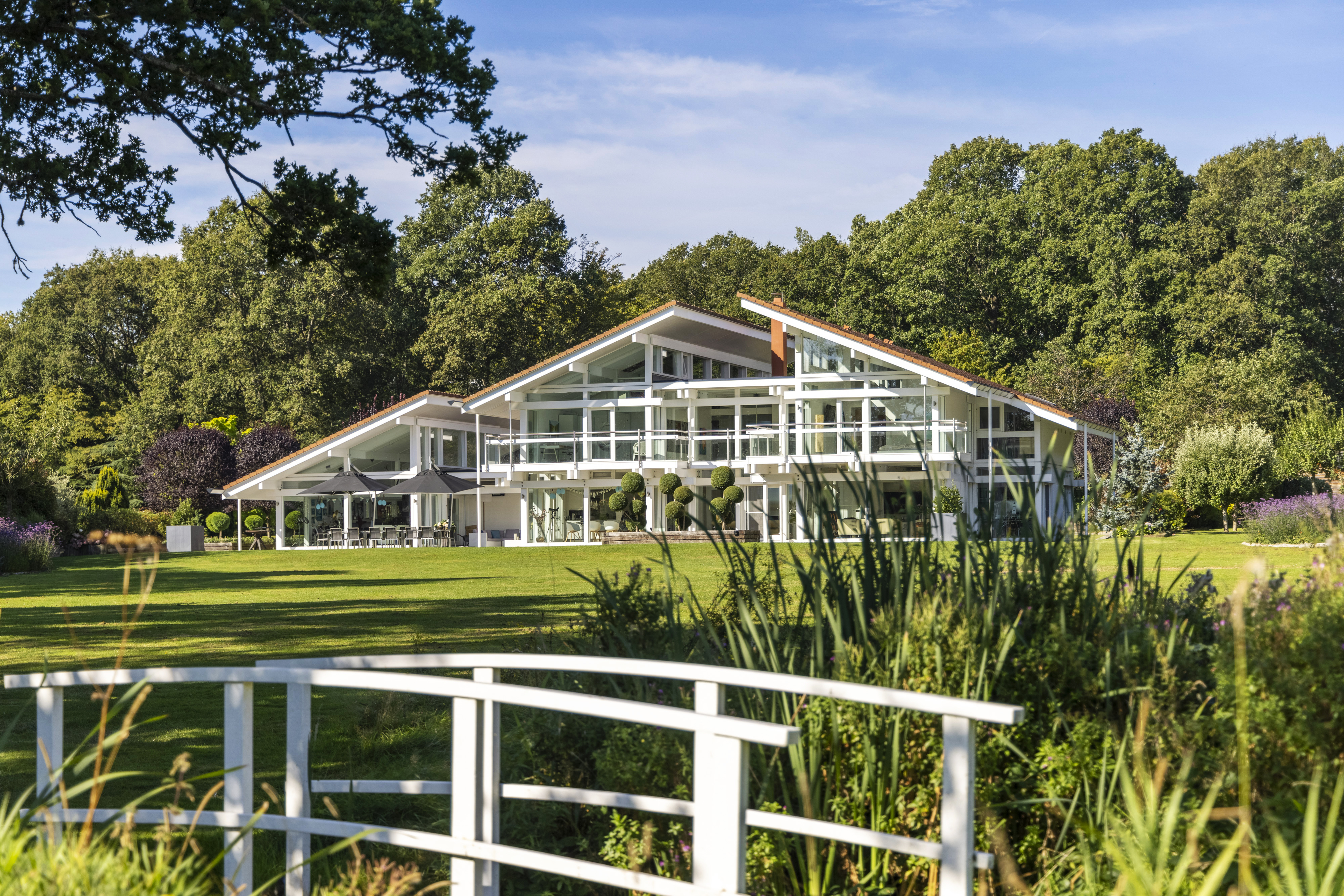 Properties For Sale in Crawley, Surrey | Purplebricks