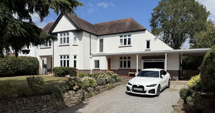 4 bedroom detached house