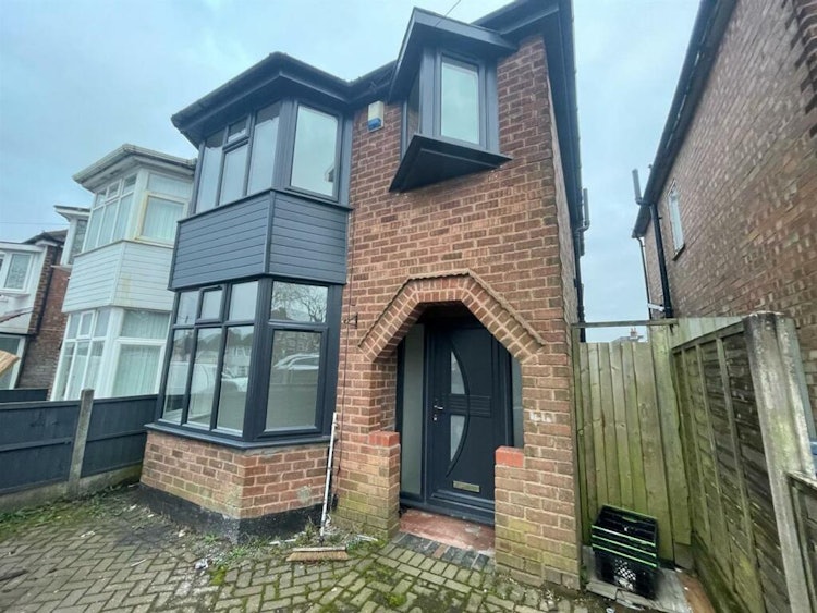 3 bedroom semi-detached house