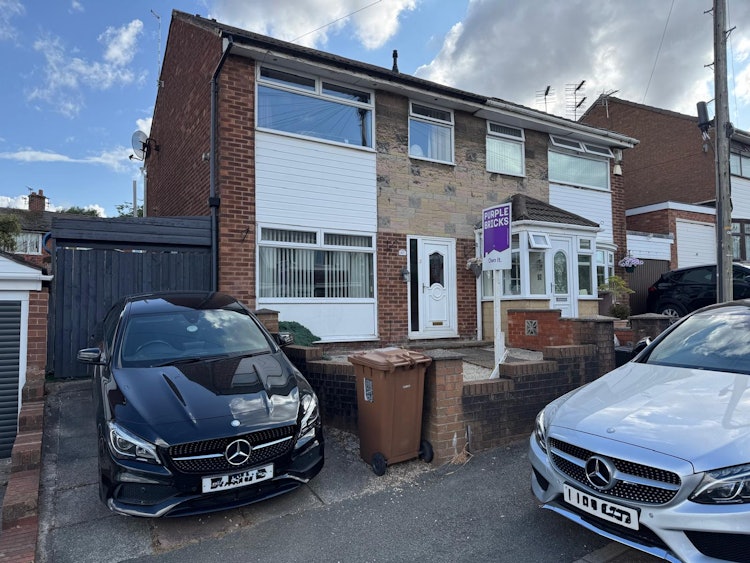 3 bedroom semi-detached house