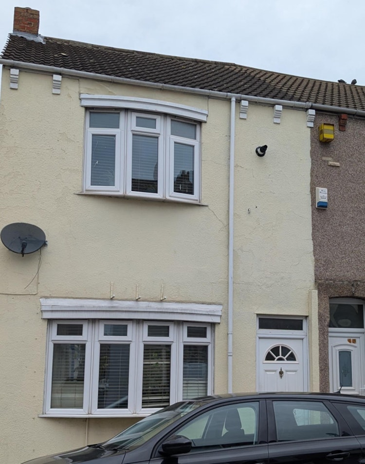 2 bedroom end of terrace house