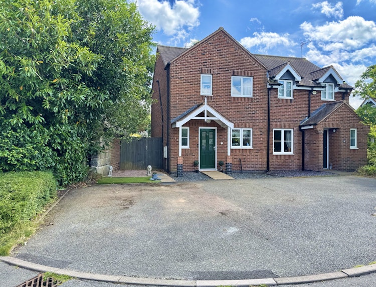 2 bedroom semi-detached house