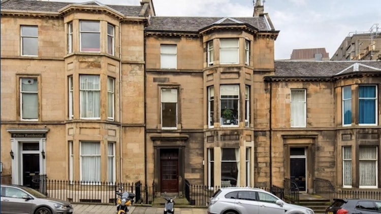 2 bedroom flat