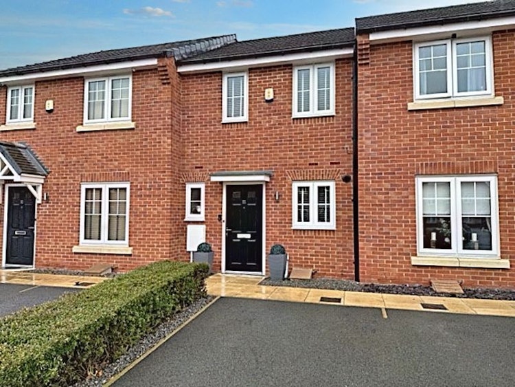 2 bedroom terraced house