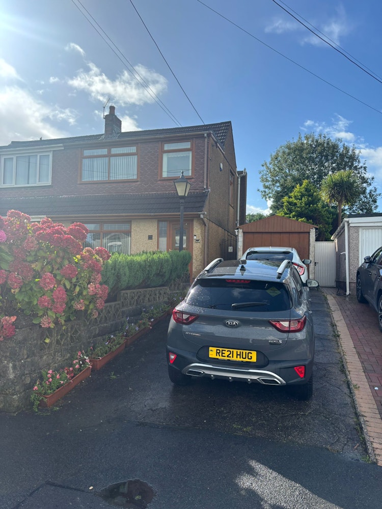 3 bedroom semi-detached house