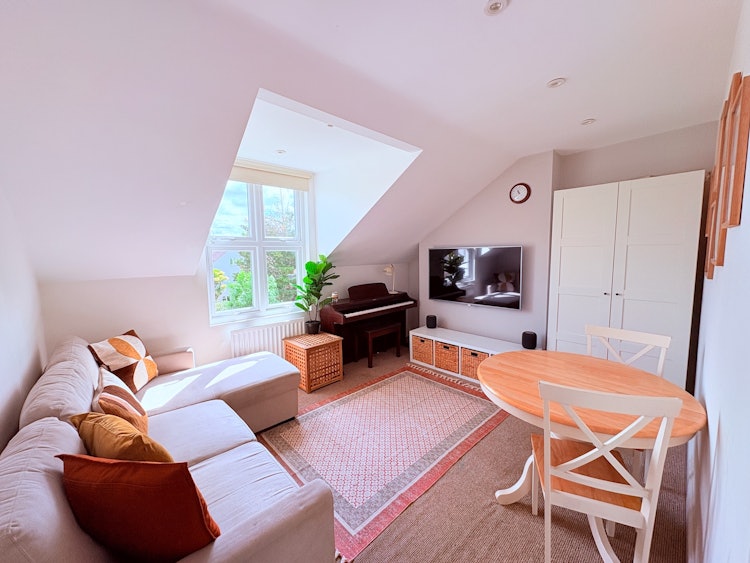 2 bedroom flat