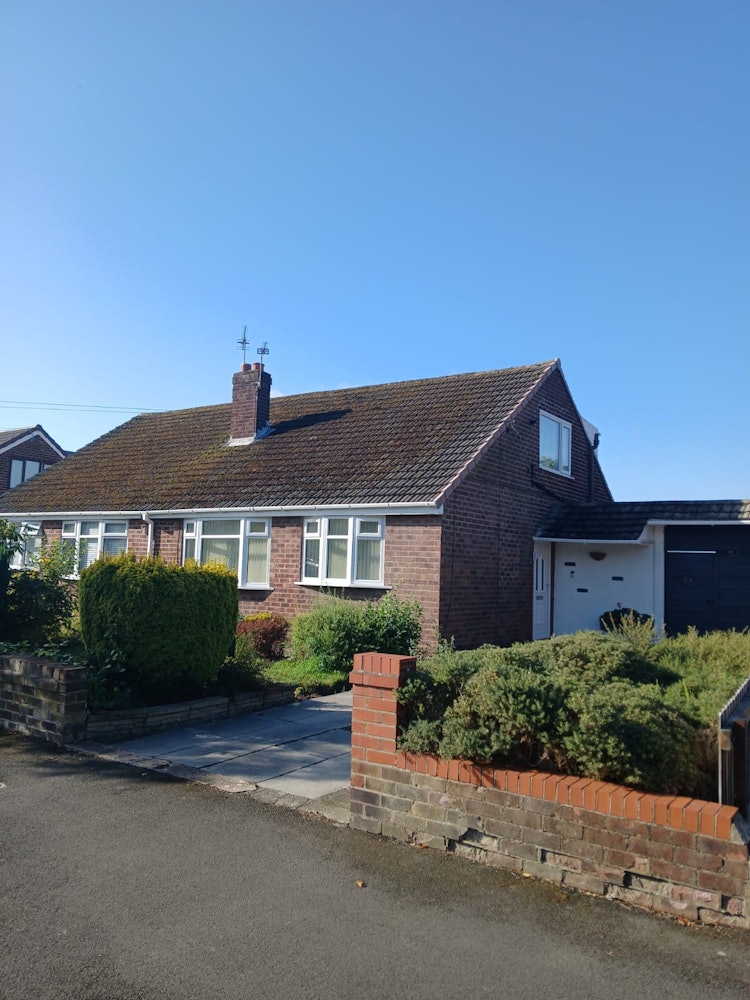 3 bedroom semi-detached bungalow