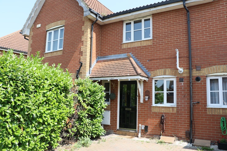 2 bedroom terraced house