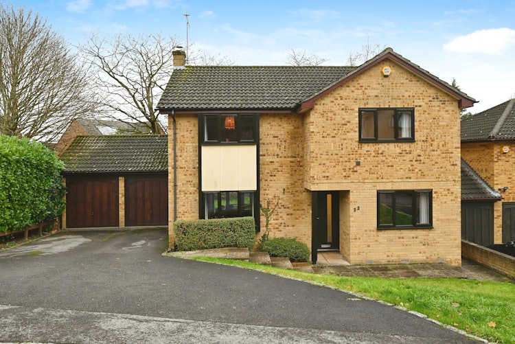 4 bedroom detached house