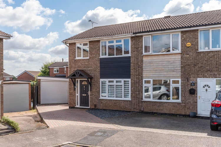 3 bedroom semi-detached house