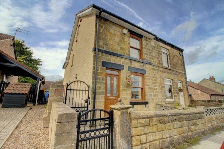 2 bedroom semi-detached house