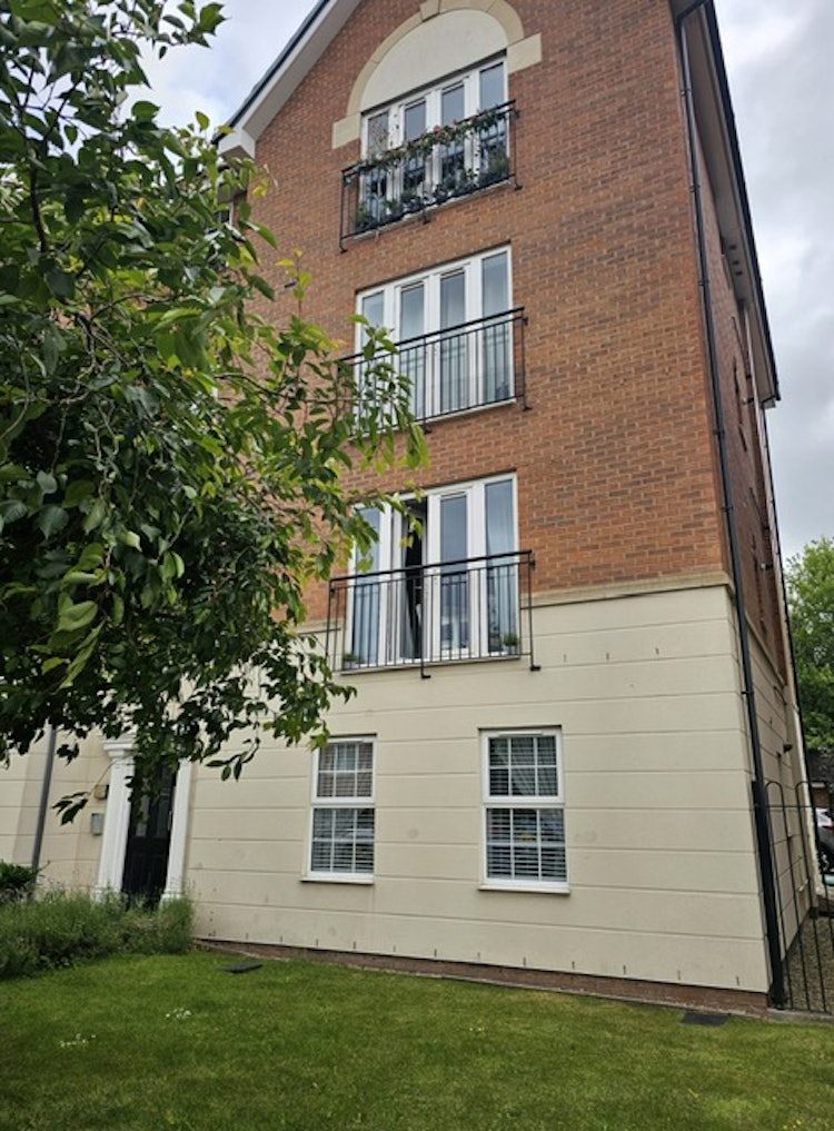 2 bedroom flat