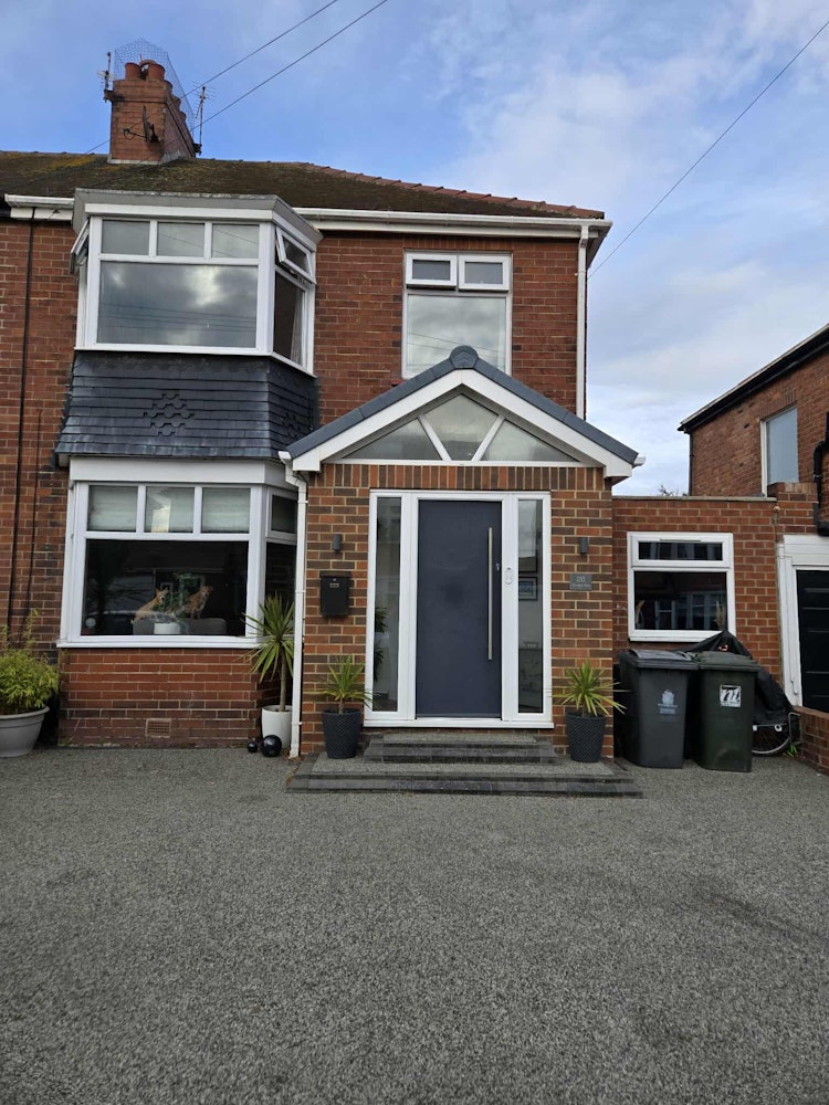 3 bedroom semi-detached house