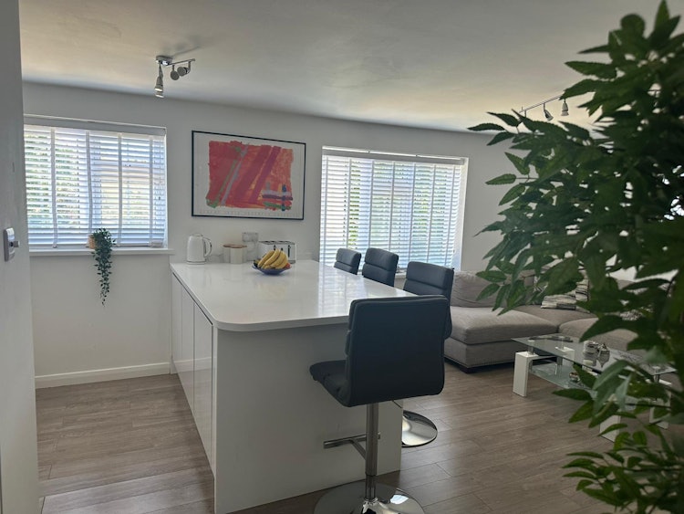 2 bedroom flat