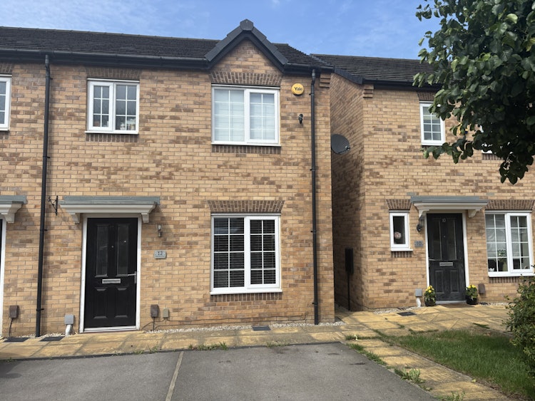 3 bedroom semi-detached house