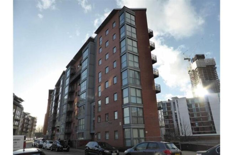2 bedroom flat