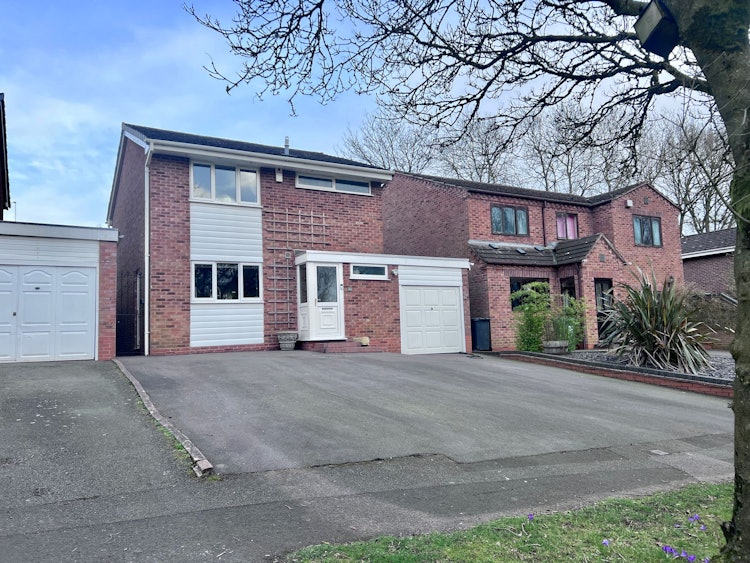 3 bedroom detached house