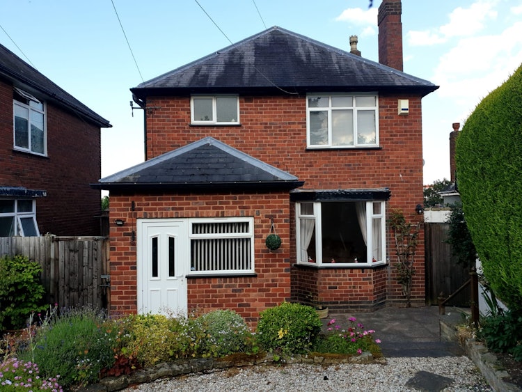 3 bedroom detached house