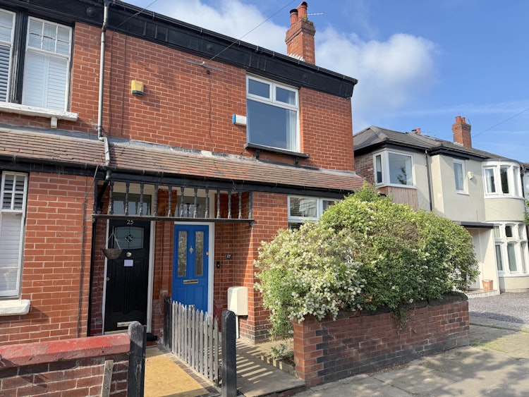 3 bedroom end of terrace house