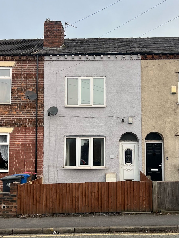 2 bedroom terraced house