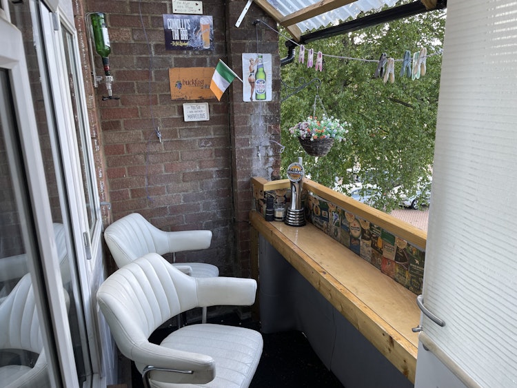 2 bedroom apartment