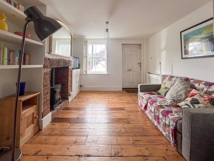 2 bedroom terraced house