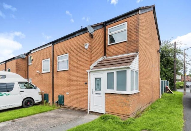 2 bedroom end of terrace house